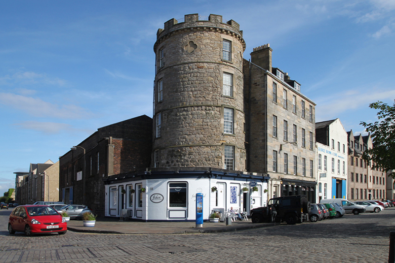 colour photograph of the signal tower at Shore / Tower Street corner