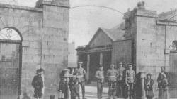 Old black and white photograph of Leith Fort Gatehouse